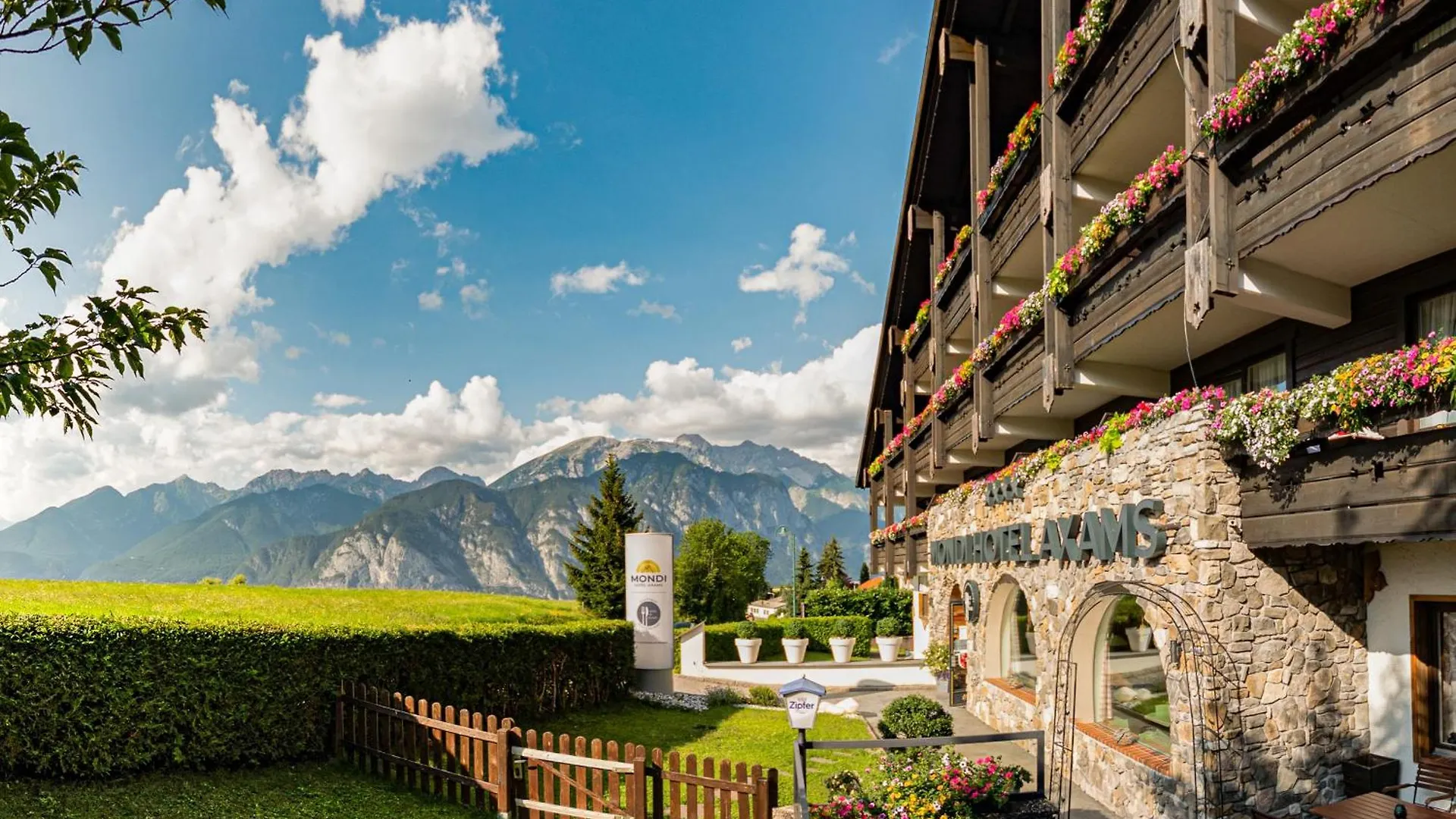 Mondi Hotel اكسامز