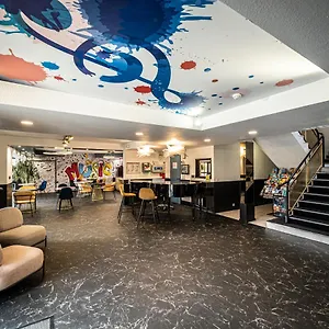 Welcomotel Aeroport 3*, Бове Франция