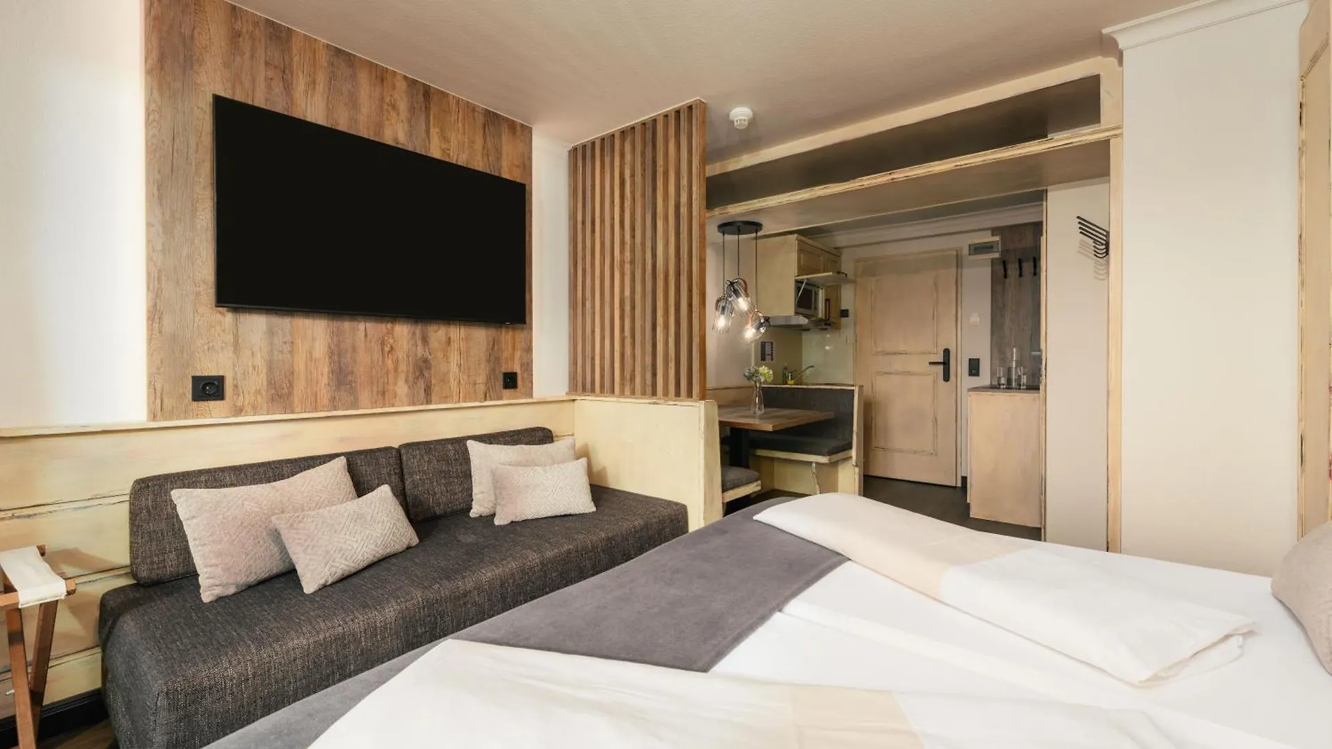Mondi Hotel Axams Aparthotel